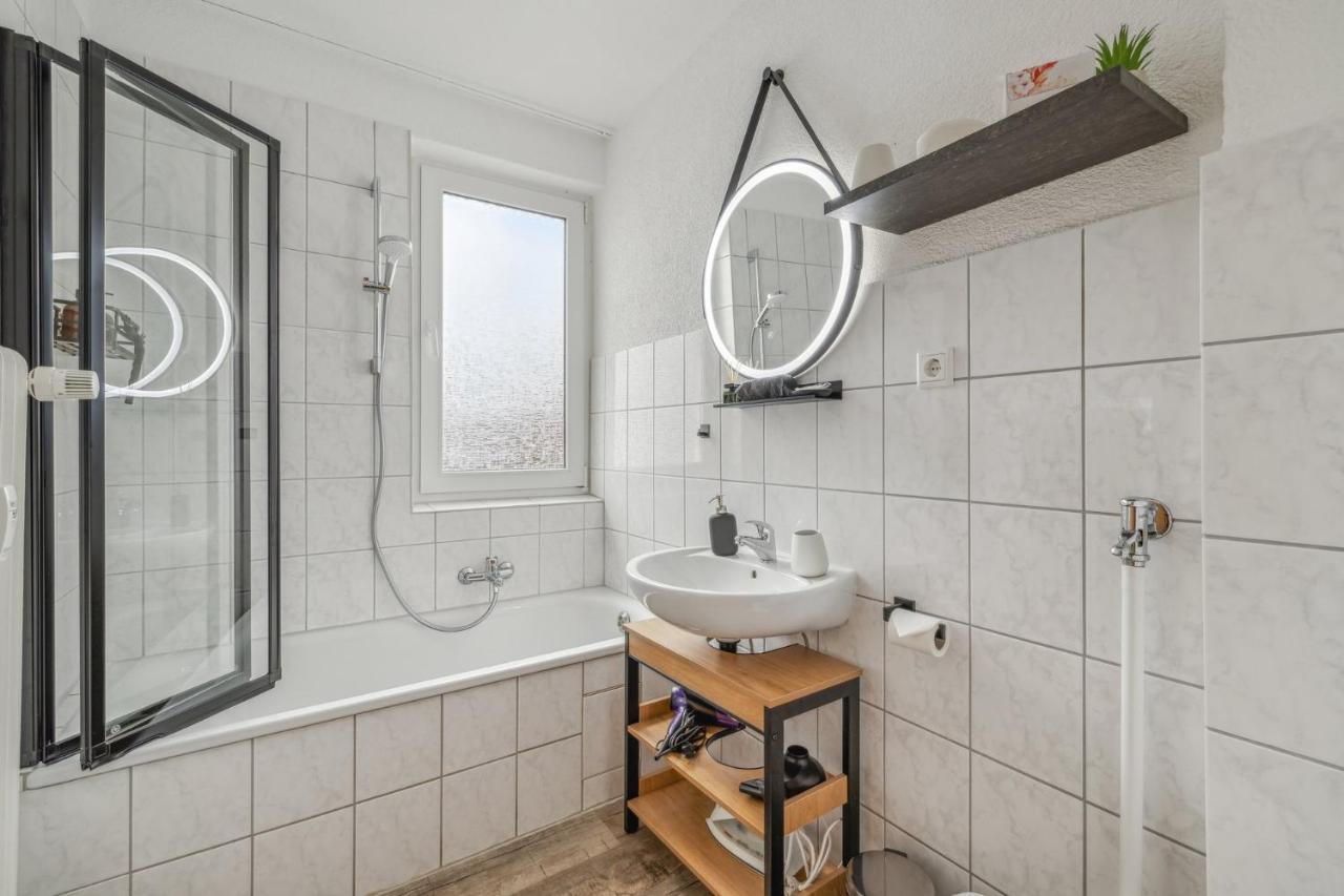 Amalfi A02 - 2 Zi Fuer 4P - Balkon, Smart Tv, Boxspringbett Daire Kaiserslautern Dış mekan fotoğraf